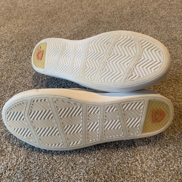 Earth Slip-ons - Picture 5 of 5